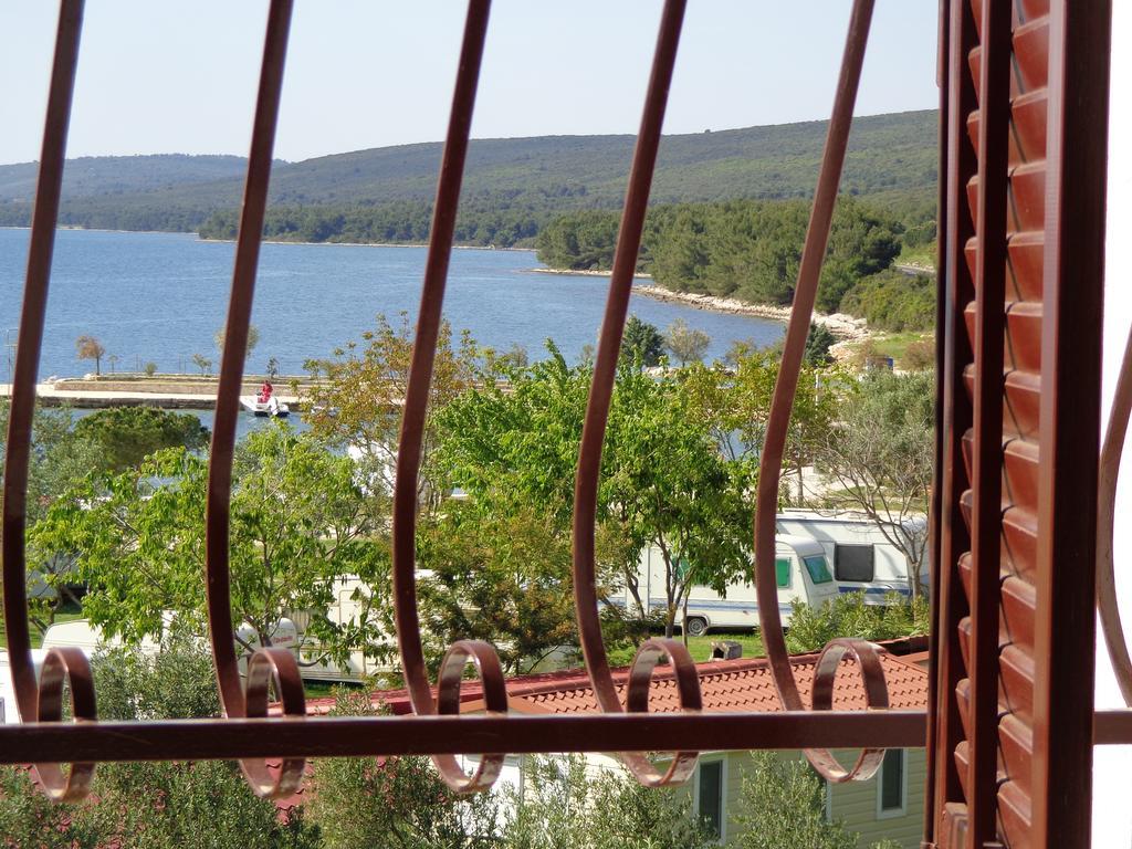 Hollywood Rooms Sveti Petar  Exterior photo