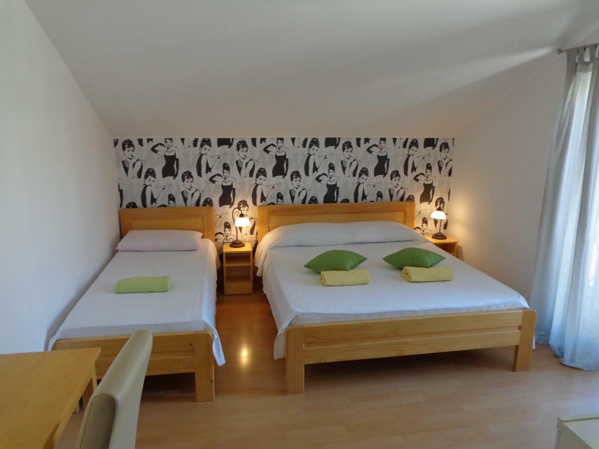 Hollywood Rooms Sveti Petar  Exterior photo